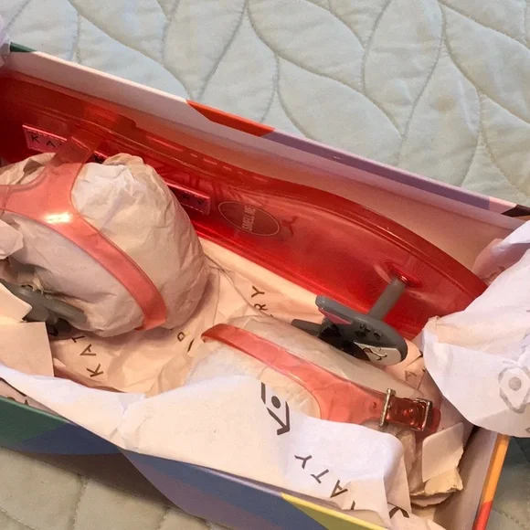 Katy perry sandals - Picture 2 of 3